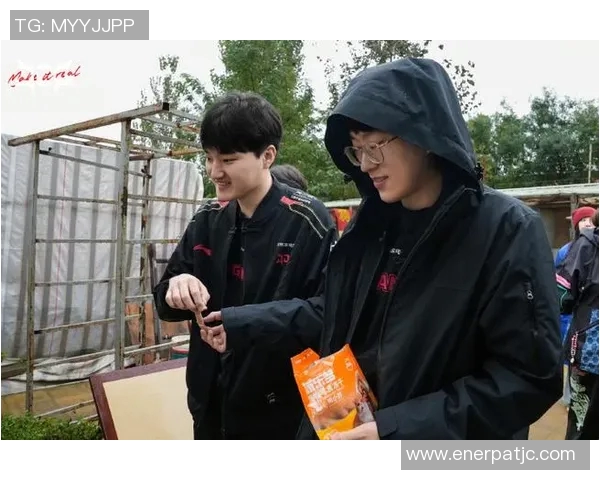 esports数据赛后复盘JDG与FPX心理素质对决的深度分析与启示 esports数据赛后复盘JDG与FPX心理素质对决的深度分析与启示